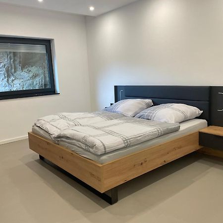 Ferienwohnung Am Kreuzberg Schleiden Exteriör bild